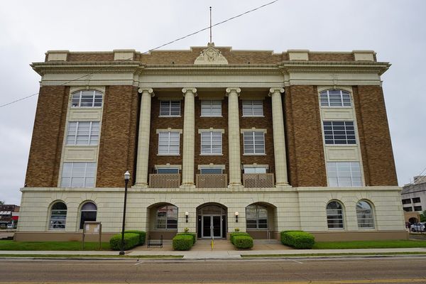 Texarkana Texas City Hall in downtown Texarkana, Texas